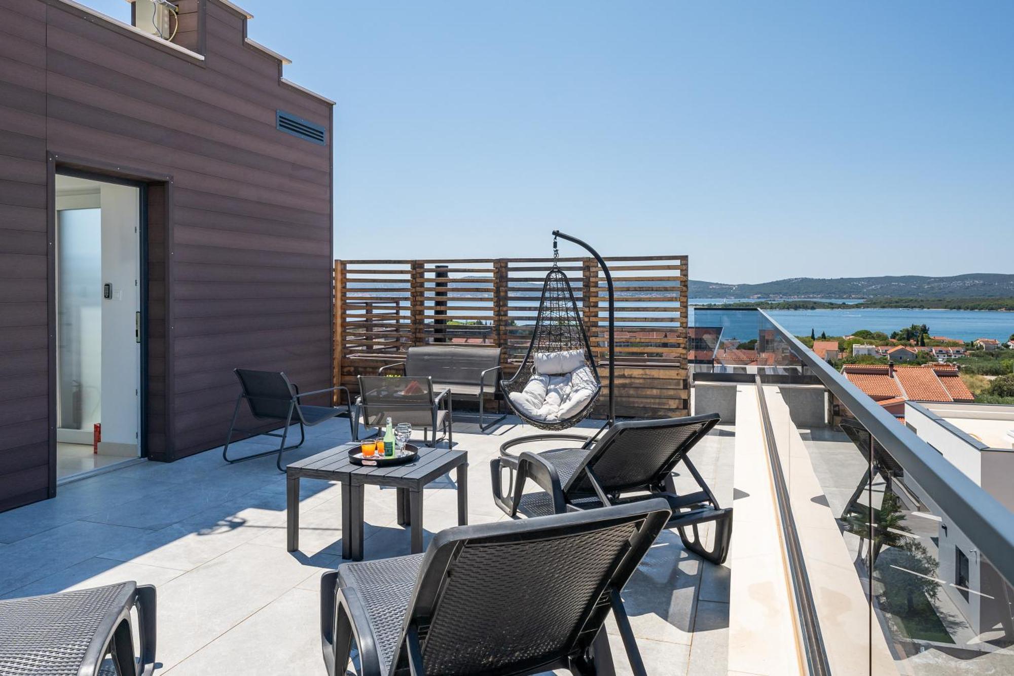 Sea Bay View Apartment - Appartement Avec Piscine Et Magnifique Vue Sur Mer Sveti Filip i Jakov Esterno foto